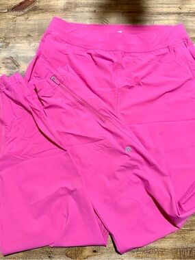 Lululemon Dance Studio Joggers - Size 8